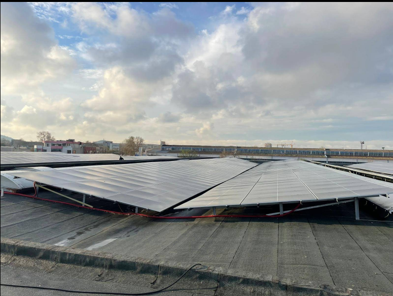 Commercial solar panel cleaning service for businesses